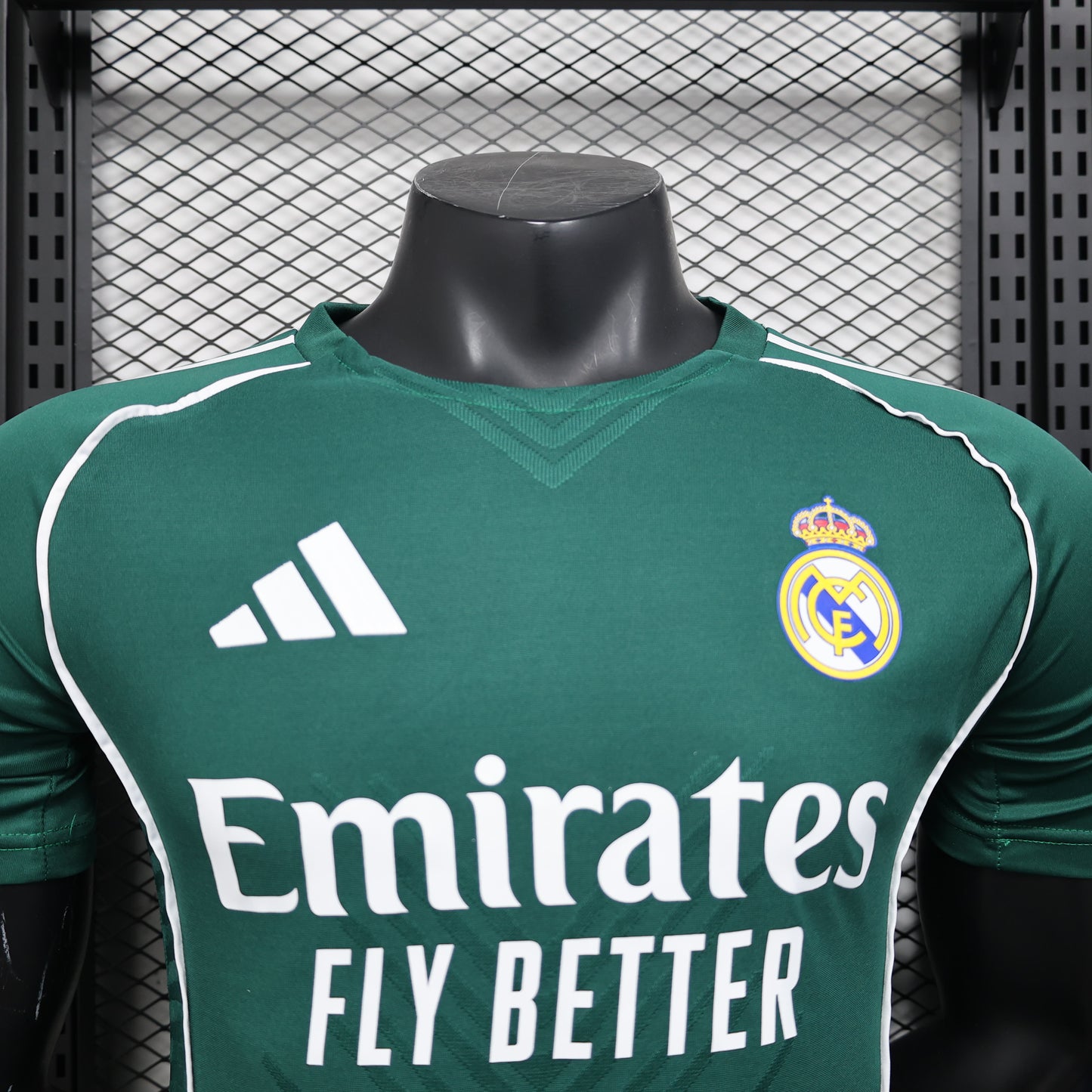 Maillot réal Madrid édition spécial saison 25/26