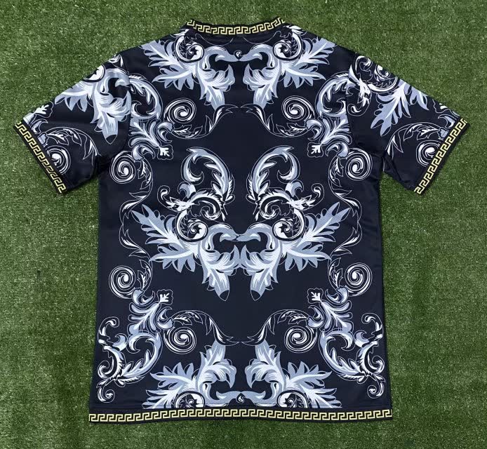 Italie x Versace Noir