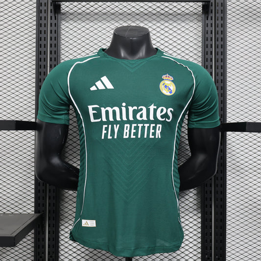 Maillot réal Madrid édition spécial saison 25/26