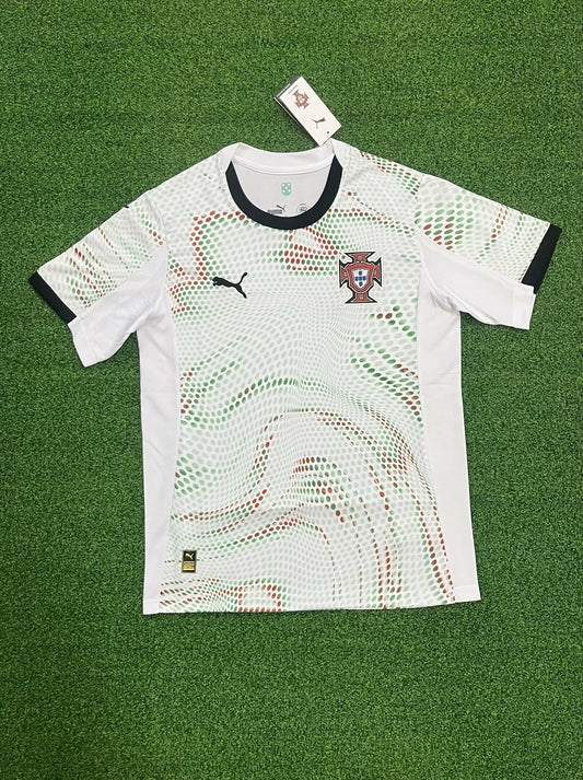 Portugal 25/26 Éxterieur